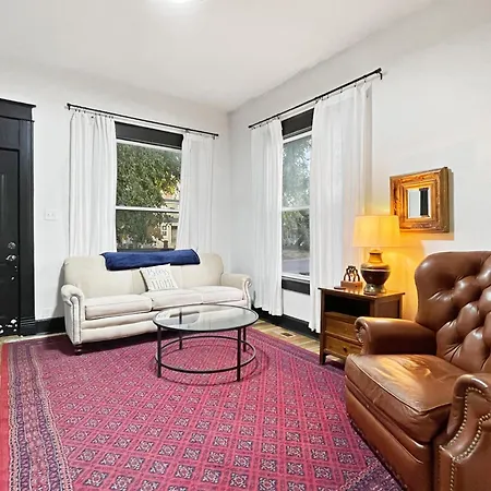 Villa Remodeled Gem-Blocks From Drake-Sleeps 7!